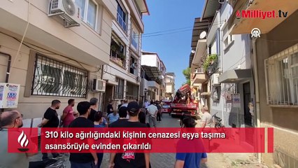 310 kilo ağırlığındaki kişinin cenazesi eşya taşıma asansörüyle evinden çıkarıldı