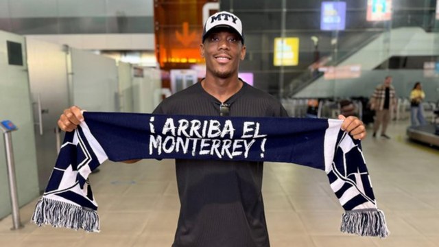 Anthony Martial llega a Monterrey para como nuevo refuerzo de Rayados y ya presume al equipo