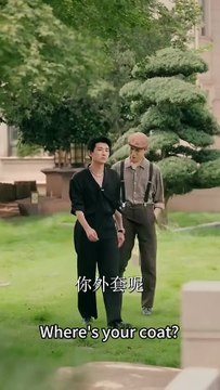 Bai Yimo is imprisoned by the Lu family's adopted son and forced to become his body double. Lu Lin, the true master lurking in the darkness, transforms into light and quietly approaches him. Using profound means, he trains her into a venomous rose thorn t