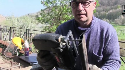 Comment couper du métal avec une scie sauteuse ? Fonctionnement et utilisation d'une scie sauteuse pour découper du métal.