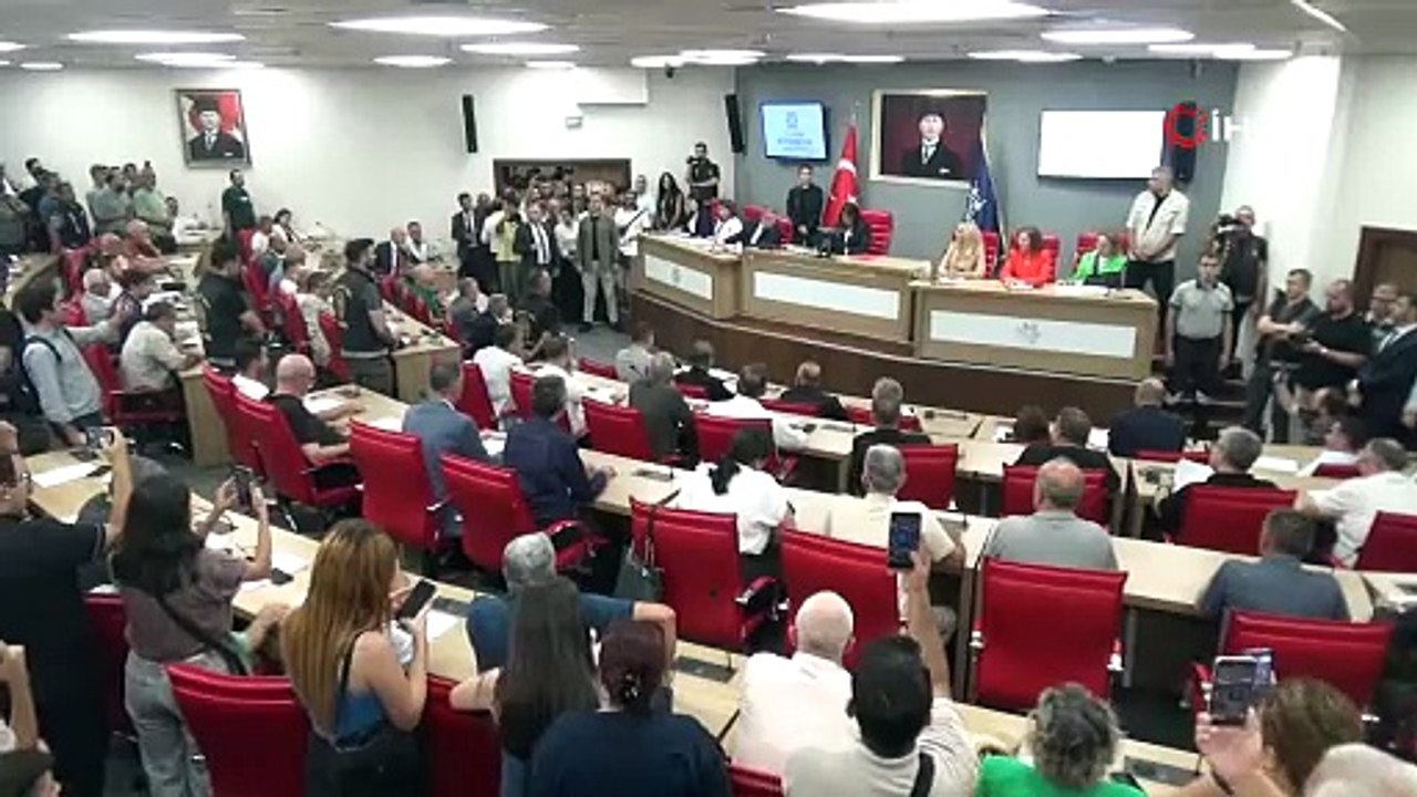 Aydın'da tansiyon yükseldi: CHP'den AK Parti'ye geçen Çerçioğlu restleşmesi büyüyor!