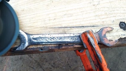 Rusty Old Wrench Restoration