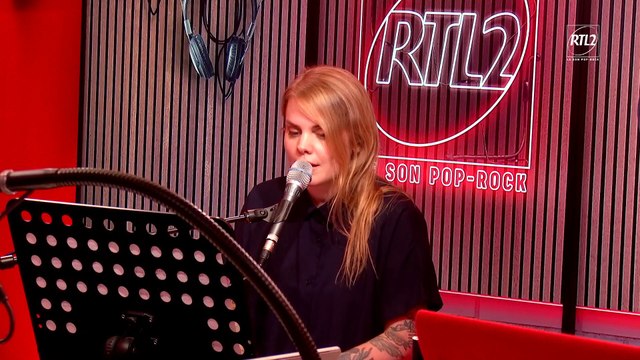 LIVE - Cœur de pirate reprend Pink Pony Club de Chappell Roan dans #LeDriveRTL2 (16/09/25)