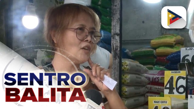 Ilang mamimili, mas pinipili na bumili ng local rice dahil na rin sa mababang presyo; P20/kg ng NFA, mabenta din sa ilang pamilihan | ulat ni Vel Custodio
