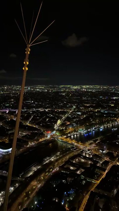 برج إيفل في الليل | Eiffel Tower at Night