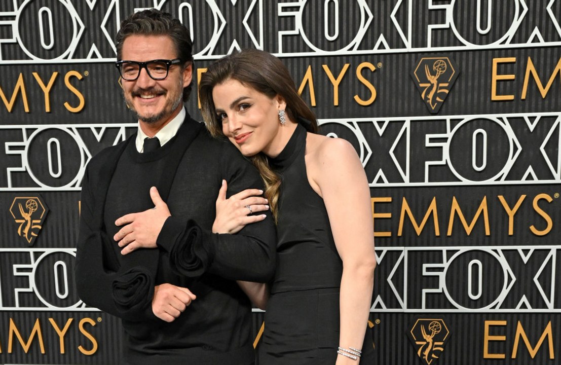 Pedro Pascal, yaşına dair ‘varoluşsal’ hislere kapıldığında kız kardeşi ona güç veriyor