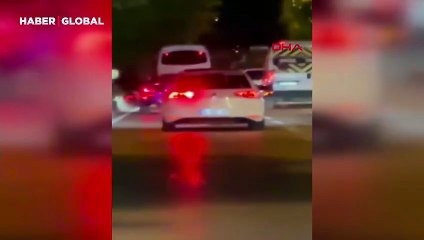 Yoğun trafikte makas atan araçlar kamerada: Trafiği tehlikeye attılar