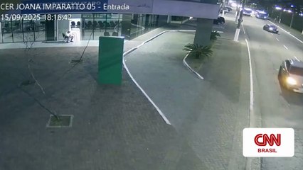 Novo vídeo mostra disparos contra ex-delegado no litoral de São Paulo _ CNN BRASIL