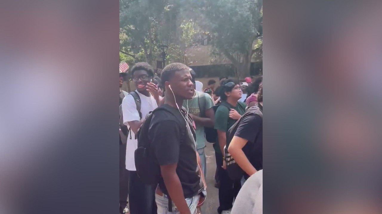 CONTROVERSY AT TEXAS STATE: STUDENT MIMICS CHARLIE KIRK’S DEATH AT MEMORIAL EVENT