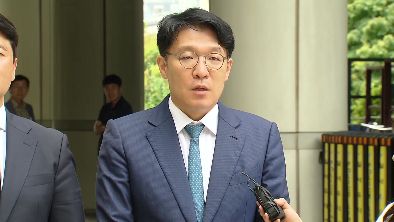 '매관매직 의혹' 김상민 전 검사 구속 심사 종료...이르면 오늘 결론 / YTN