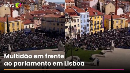 Brasileiros se juntam a mais de mil em protesto contra pacote anti-imigração em Portugal