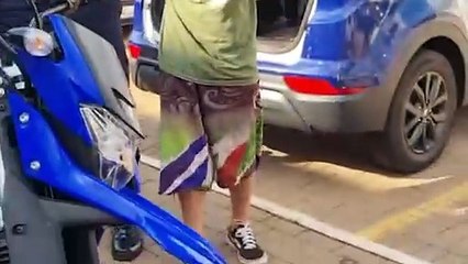 Homem de bicicleta dentro do Terminal Oeste é flagrado com crack