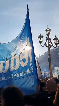 Así festejaron los manifestantes tras el rechazo a los vetos de Milei