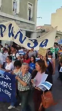 Estudiantes y docentes marcharon en Salta contra el veto de Milei a la Ley de Financiamiento Universitario