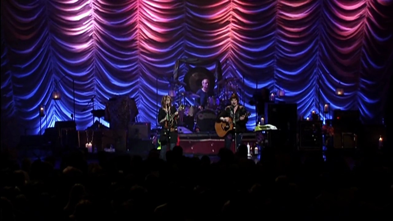 The Battle of Evermore (Led Zeppelin cover) - Heart (live)