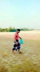 শরিফের ব্যাগ নিয়ে গেলো 🤣