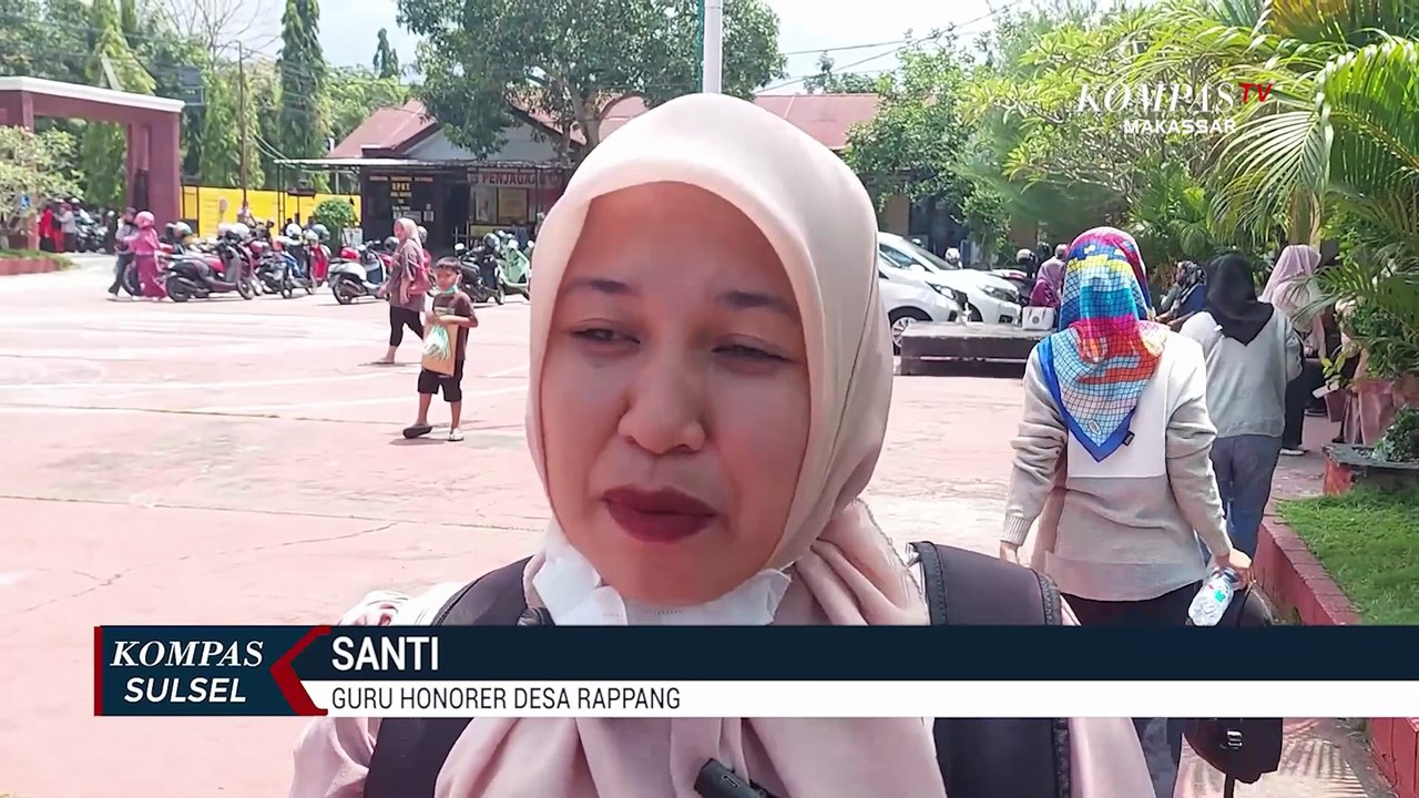 Ribuan Tenaga Honorer Antre Urus SKCK