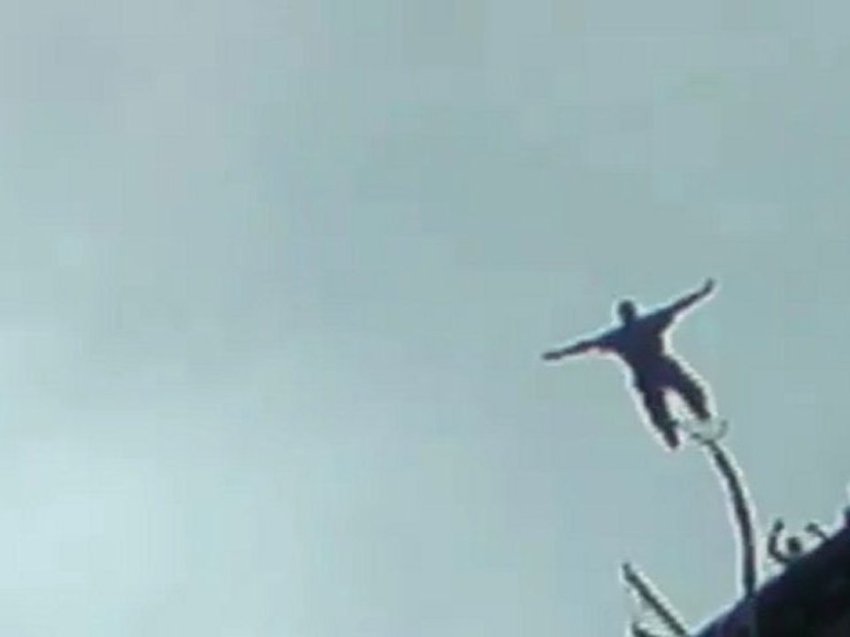 saut a l'elastique zifu 1