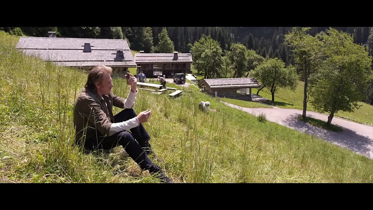 Johnny Hallyday – Teaser Parliamo delle mie donne / Salaud, on t’aime (30 mai 2017, version italienne)