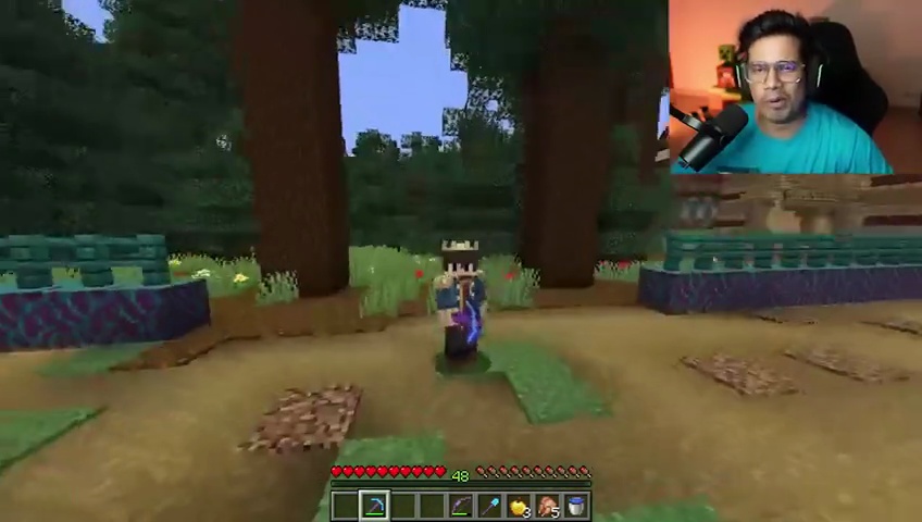 _We FOUND SOMETHING BIGGER Than LILYVILLE 😰 Minecraft_