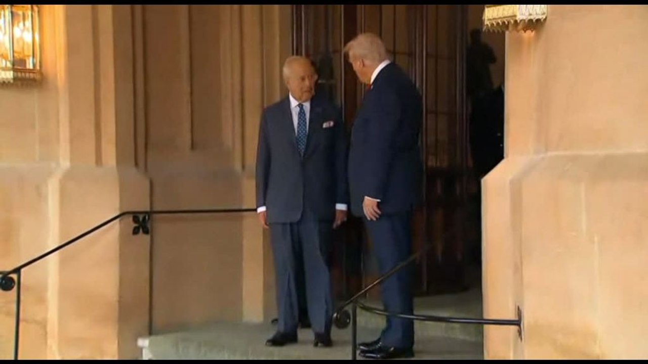 Donald Trump lascia Windsor e Carlo III, oggi l'incontro con Starmer