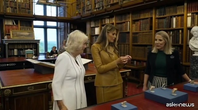 Melania Trump e la regina Camilla alla Royal Library di Windsor