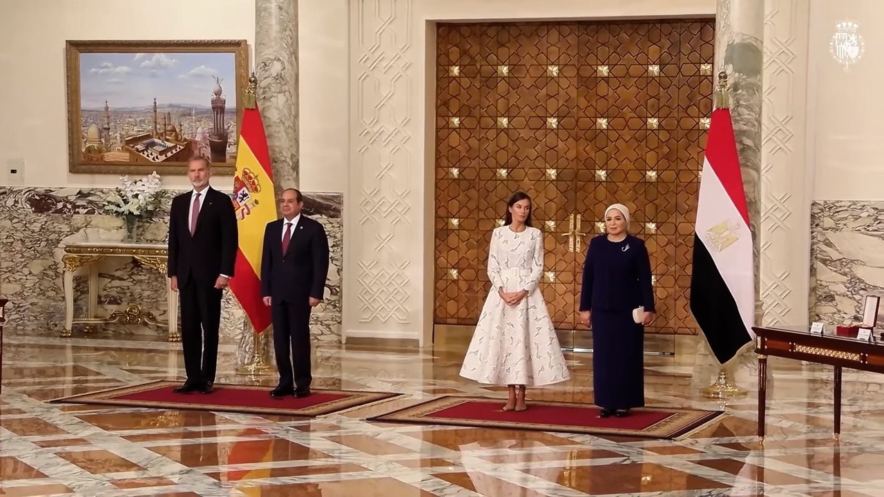 Felipe VI y Letizia son recibidos oficialmente en el Palacio de Al-Ittihadiya por Abdelfatah al Sisi