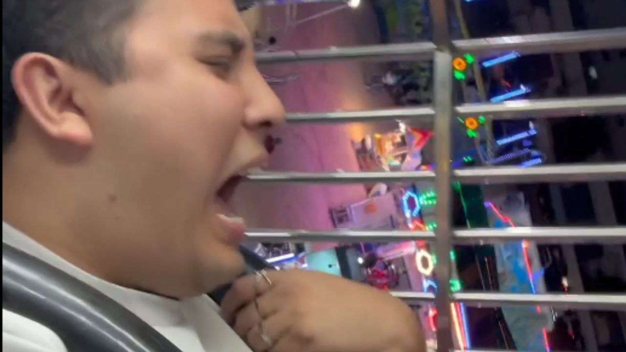 Frightened man’s hysterical screams add to the chaos of the Kamikaze ride’s rapid momentum