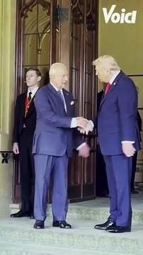 Donald Trump a fait ses adieux à Windsor Castle… et en a profité pour encenser le roi lui-même ! 👑🇬🇧 Avec Melania, il a été accueilli par la reine Camilla et le Prince et la Princesse de Galles, avant de passer une soirée somptueuse lors du banquet d’É