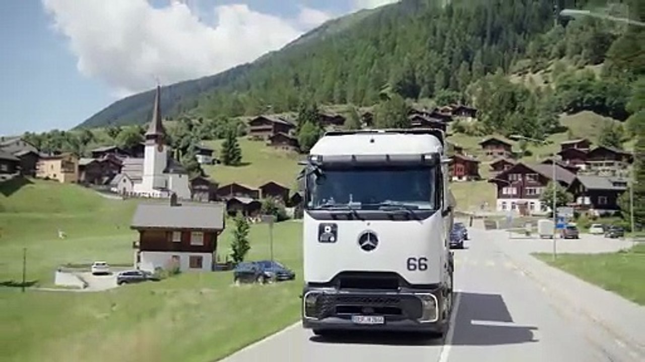 Mercedes-Benz GenH2 Truck meistert Alpen-Test
