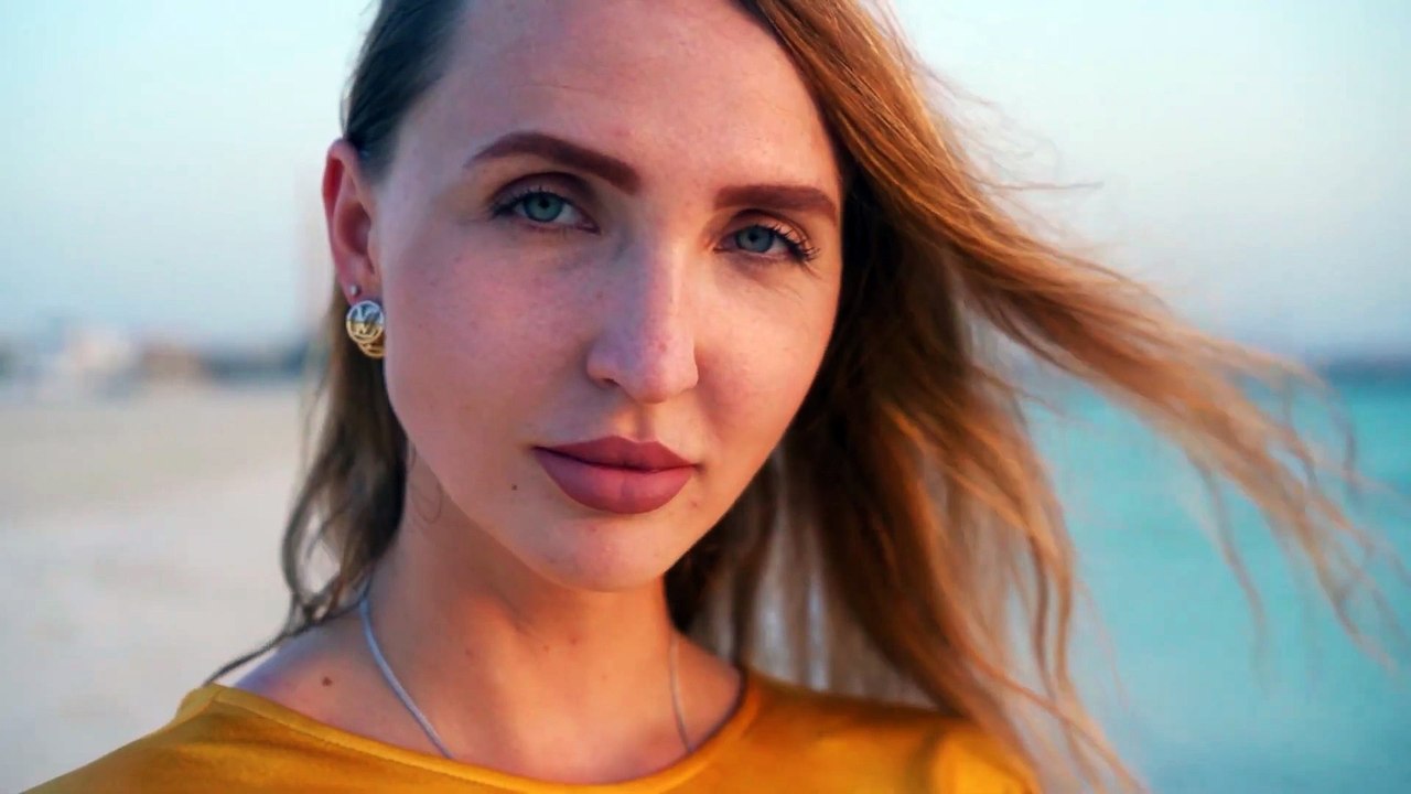 Golden Hour Cinematic Portrait | Beach Sunset with Sony A7III & 55mm f1.8 | Featuring Nathalie