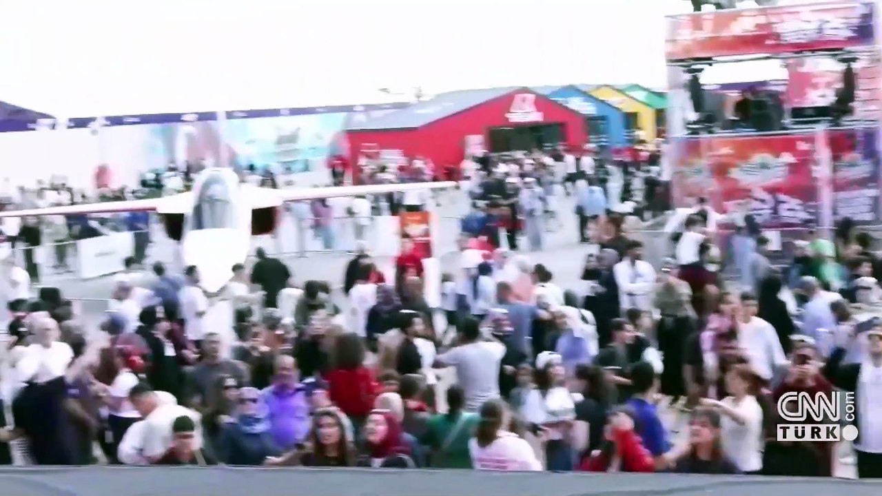 İstanbul'daki TEKNOFEST'e büyük ilgi! Selçuk Bayraktar CNN TÜRK'te: Türkiye için en büyük tehdit...