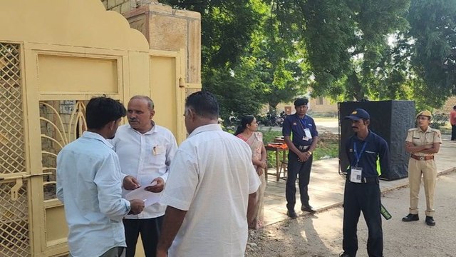 Video: चतुर्थ श्रेणी भर्ती परीक्षा: पहले दिन 87.09 प्रतिशत उपस्थिति