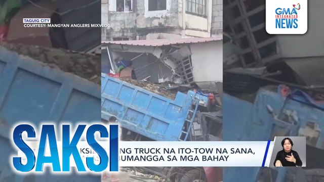 Naaksidenteng truck na ito-tow na sana, kumalas at bumangga sa mga bahay | Saksi
