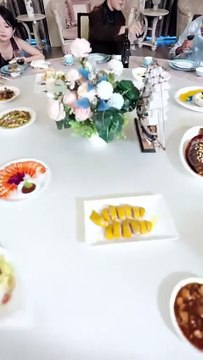 (1) Ending: When they first met, she boldly teased the cold-faced man who had abstained from sex for 28 years. She used her skin thirst to get closer to him. She thought he was cold and unlovable. But unexpectedly, at night, he hugged her tightly with red