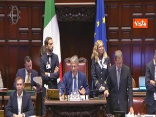 Approvazione separazione carriere, bagarre in Aula, Schlein riprende i suoi deputati: 'Chiara fermali'