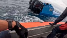米沿岸警備隊、太平洋で34トンのコカインを積んだ「麻薬潜水艦」を拿捕