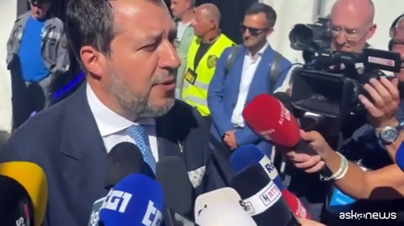 Manovra, Salvini: convinto che banche daranno contributo, vedrò gli Ad