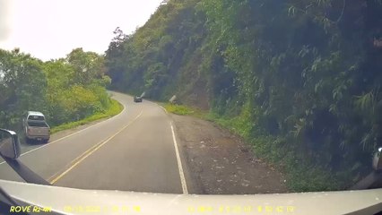 tn7-Video: Así fue como carro cae a precipicio en Cerro de la Muerte-180925