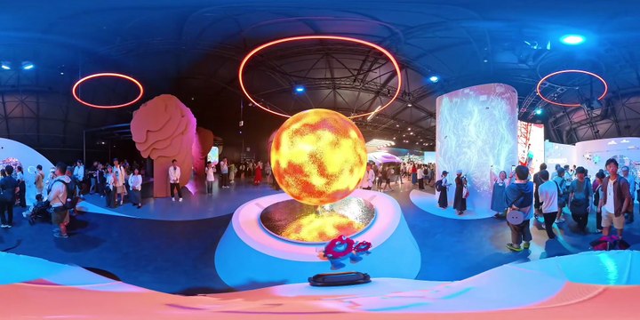 大阪・関西万博【未来の都市ゾーン】360°カメラ体験｜まるで未来都市を歩いているような臨場感！　Osaka Kansai Expo [Future City Zone] 360° Camera Experience | Feel like you're walking through a futuristic city!