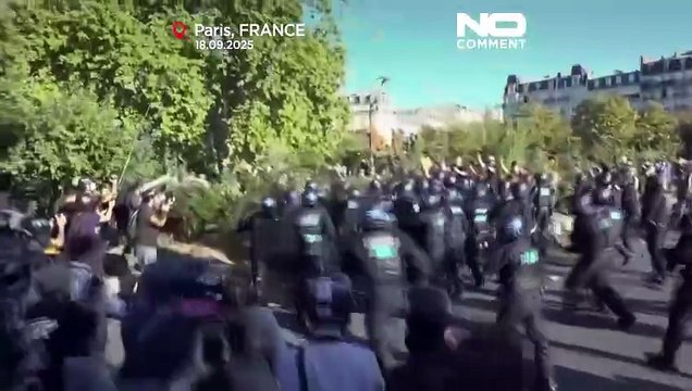 Confrontos em Paris durante protestos contra governo de Macron