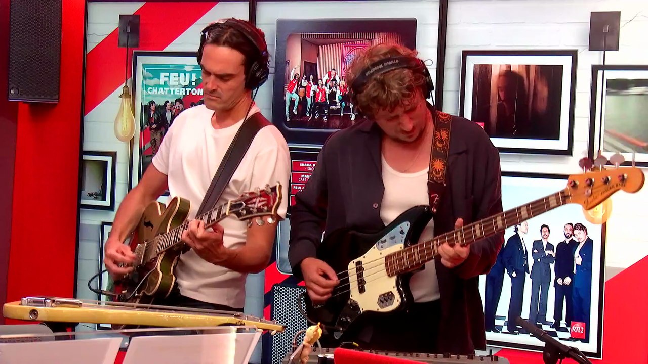 LIVE - Feu! Chatterton interprète "Allons voir" dans Le Double Expresso RTL2 (19/09/25)