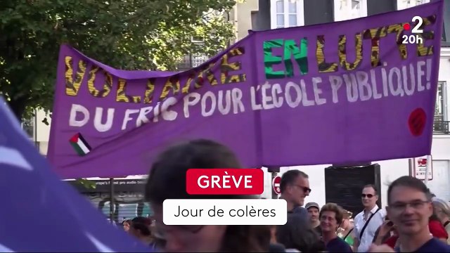 Léa Salamé présente le 20 Heures de France 2 le jeudi 18 septembre 2025.