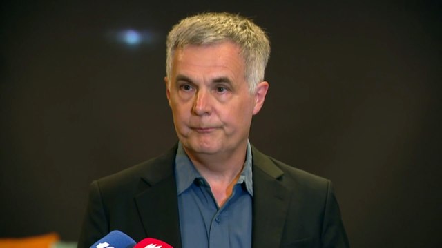 At least three deaths after outage affects hundreds of emergency calls