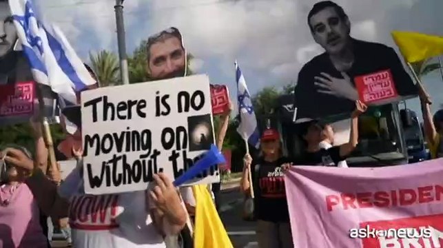 In fuga da Gaza City, le immagini dell'esodo: «Lasciateci vivere»