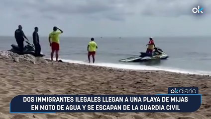 Dos inmigrantes ilegales llegan a una playa de Mijas en moto de agua y se escapan de la Guardia Civil