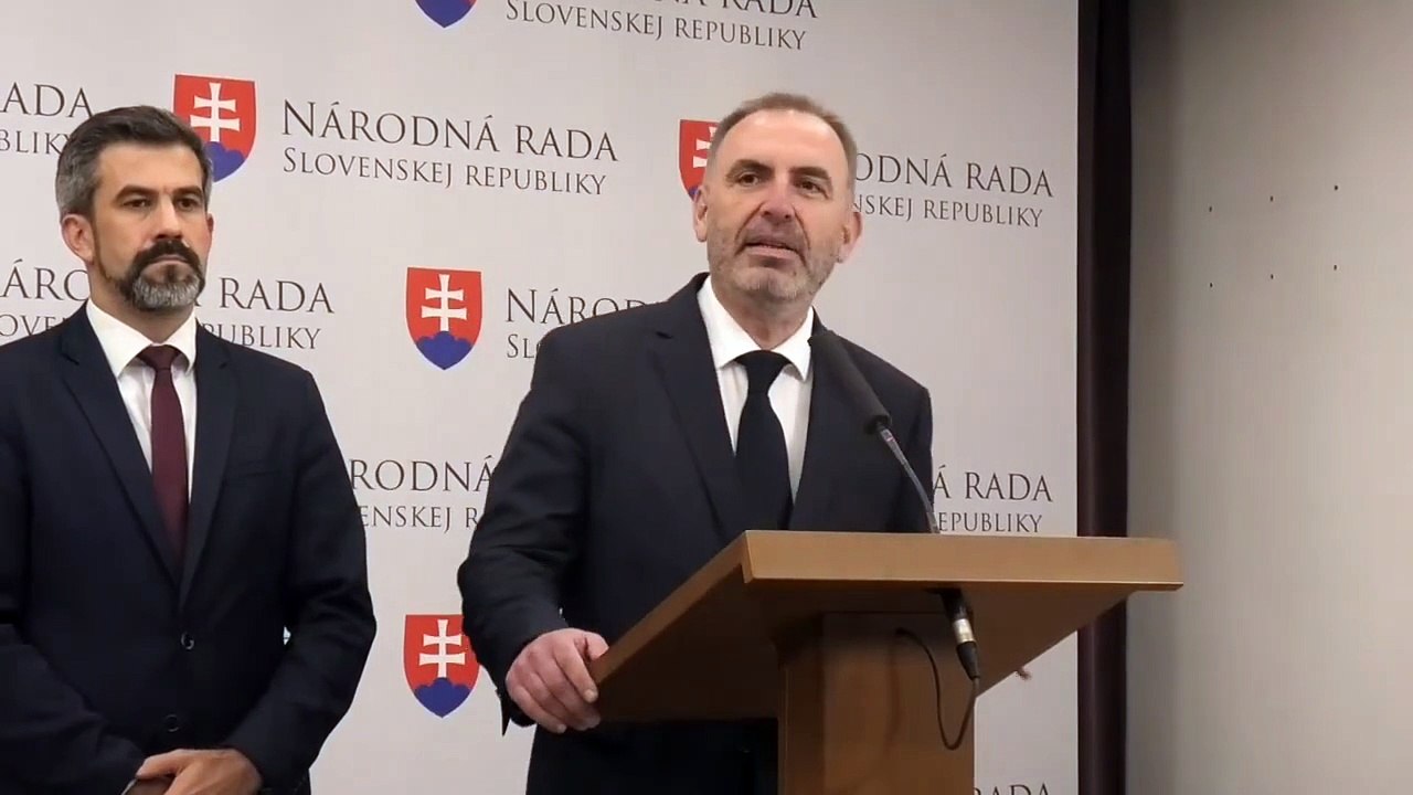 ZÁZNAM: Opozícia kritizuje rozsah energopomoci, obáva sa aj zneužitia údajov