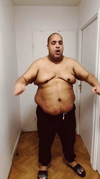 Touche moi encore une fois et tu vas savoir qui je suis 🤣 #humour #drole #parodie