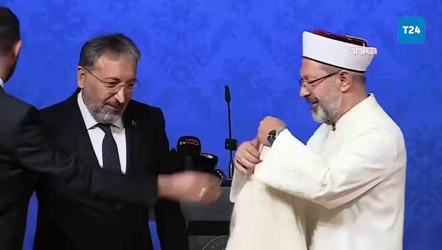 Diyanet’te devir teslim; eski Başkan Ali Erbaş görevini Safi Arpaguş’a devretti