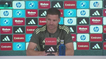 La GENIAL y HUMILDE RESPUESTA de XABI ALONSO cuando le piden que se AUTODESCRIBA